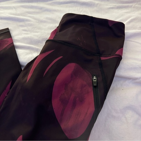 Lululemon All Sport Crop Leggings Back Spin Stroke Purple size 4 - Picture 5 of 9